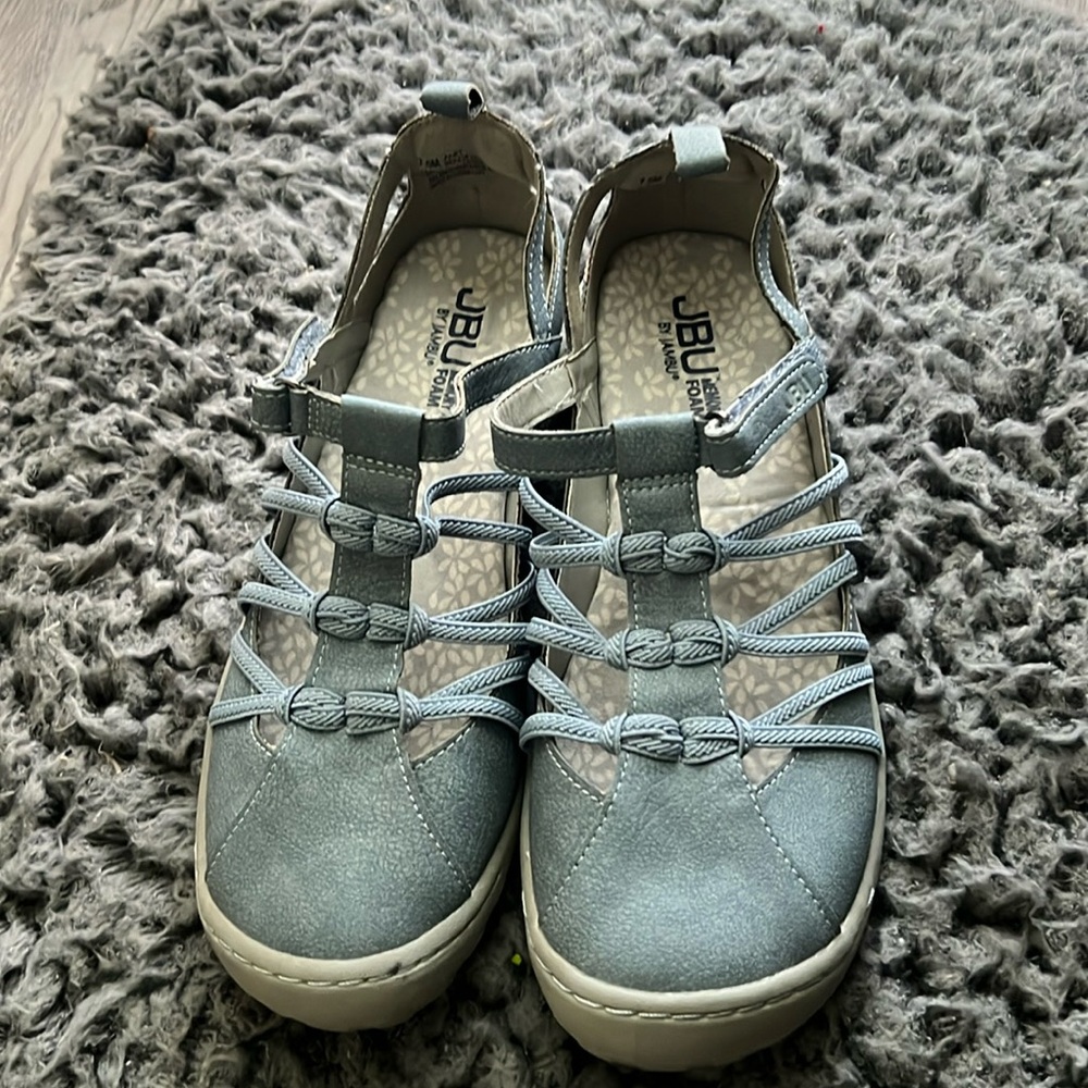 JBU tm  Memory form by Jambu size 7.5M